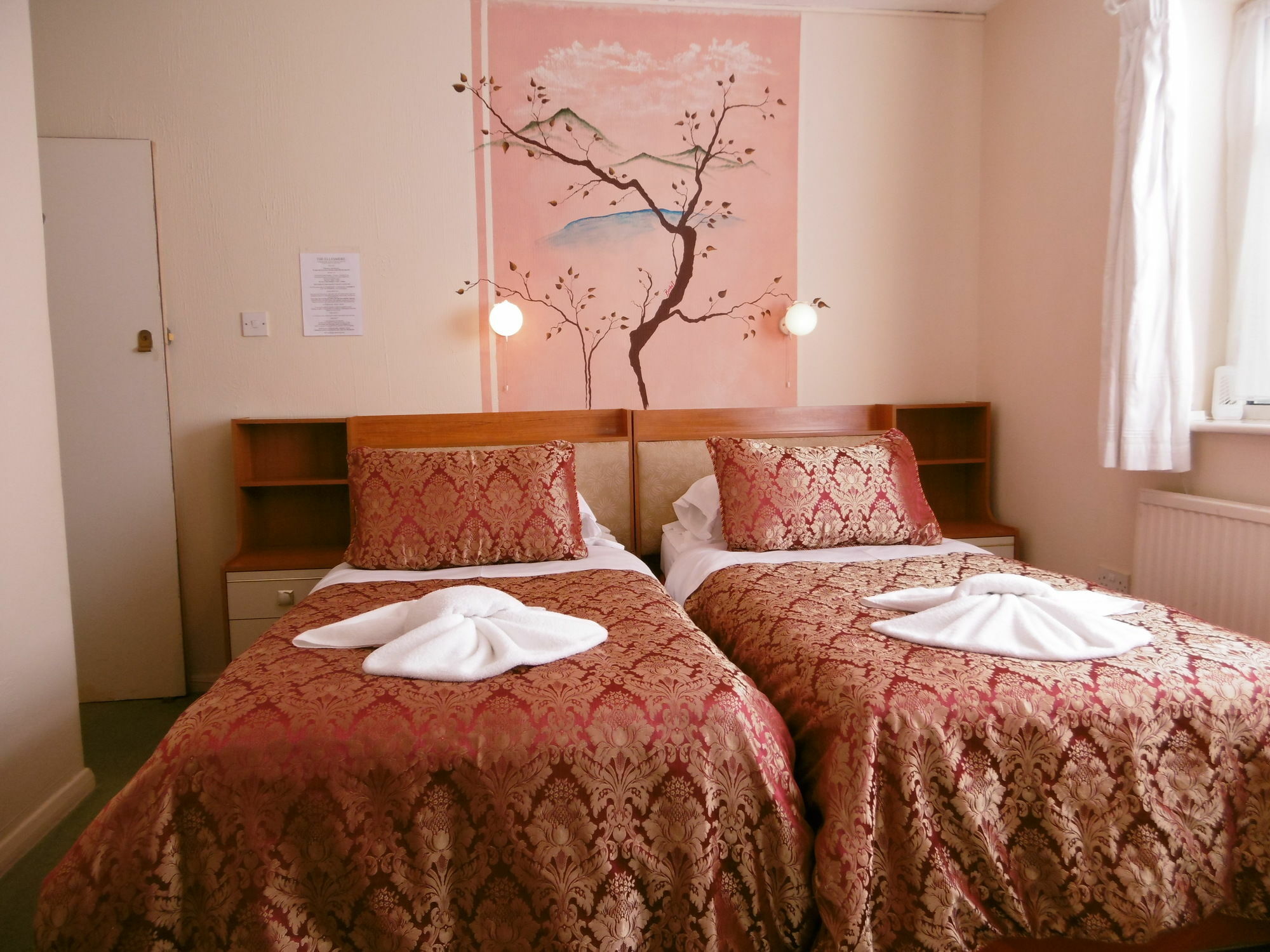 The Ellesmere Hotel Eastbourne Ngoại thất bức ảnh